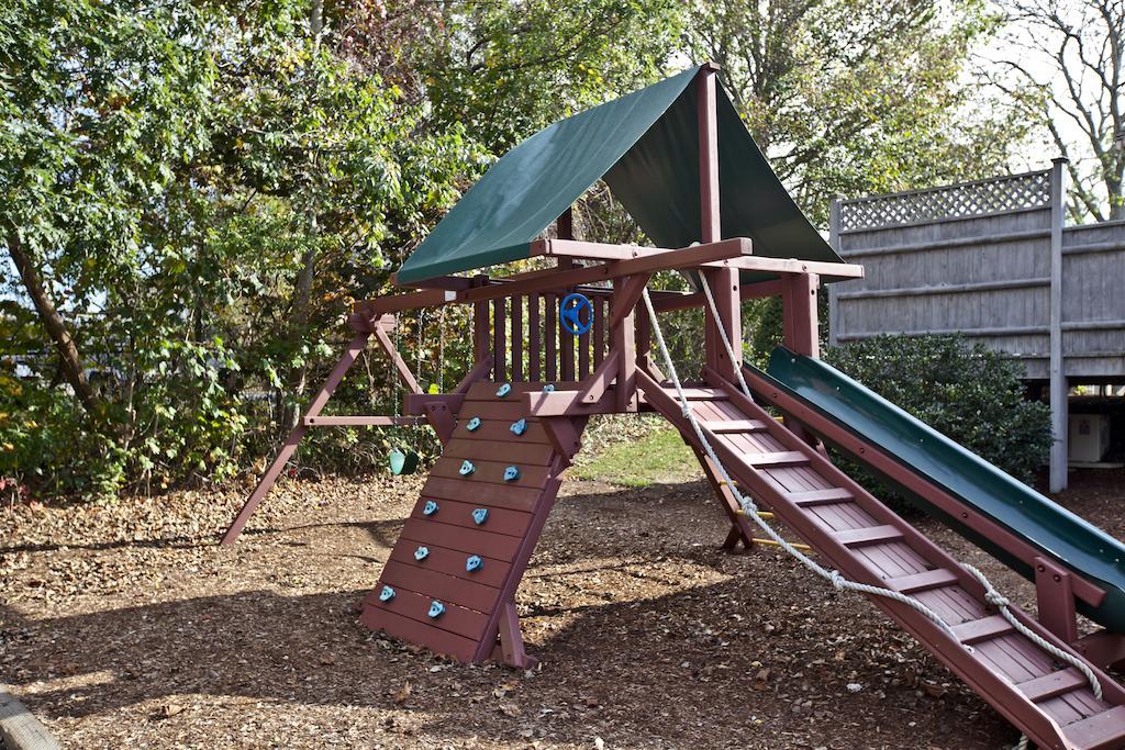 Holly Tree Resort West Yarmouth Exterior photo